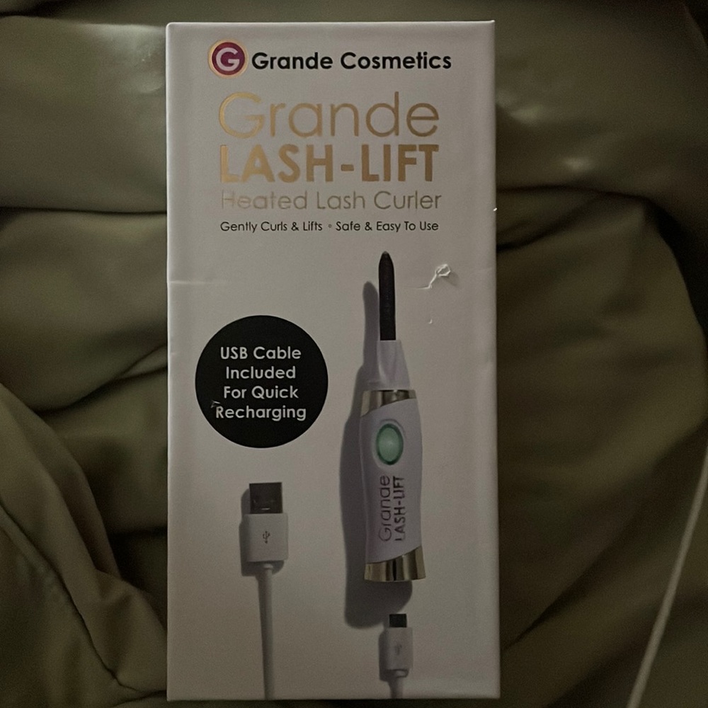 COPY - Grande lash lift heated eyelash curler